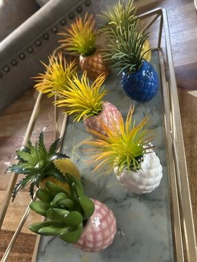Set of 8 Pineapple Figurines Mini Vases Table Decorations Home Decor Party Multi